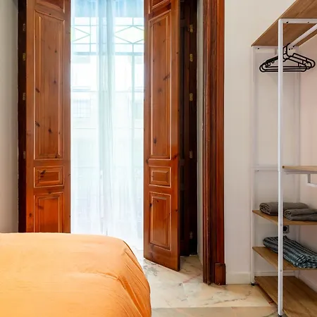 Guest house Banana Gay House - Only Men Seville