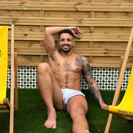 Banana Gay House - Only Men Seville